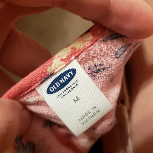 Old Navy floral tank top - Picture 4 of 4